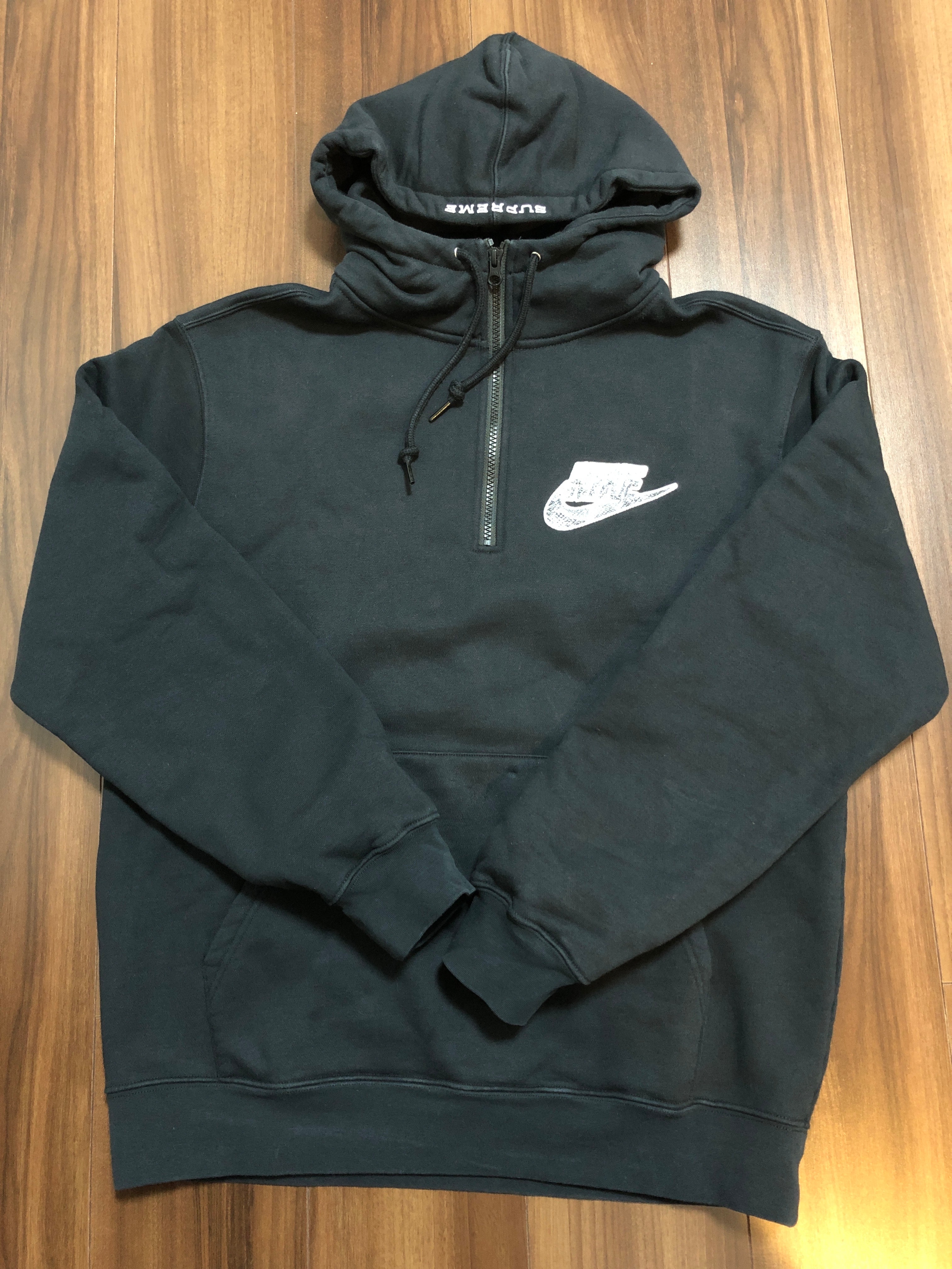 Supreme / Nike® Half Zip Hooded Sweatshirt "Black"