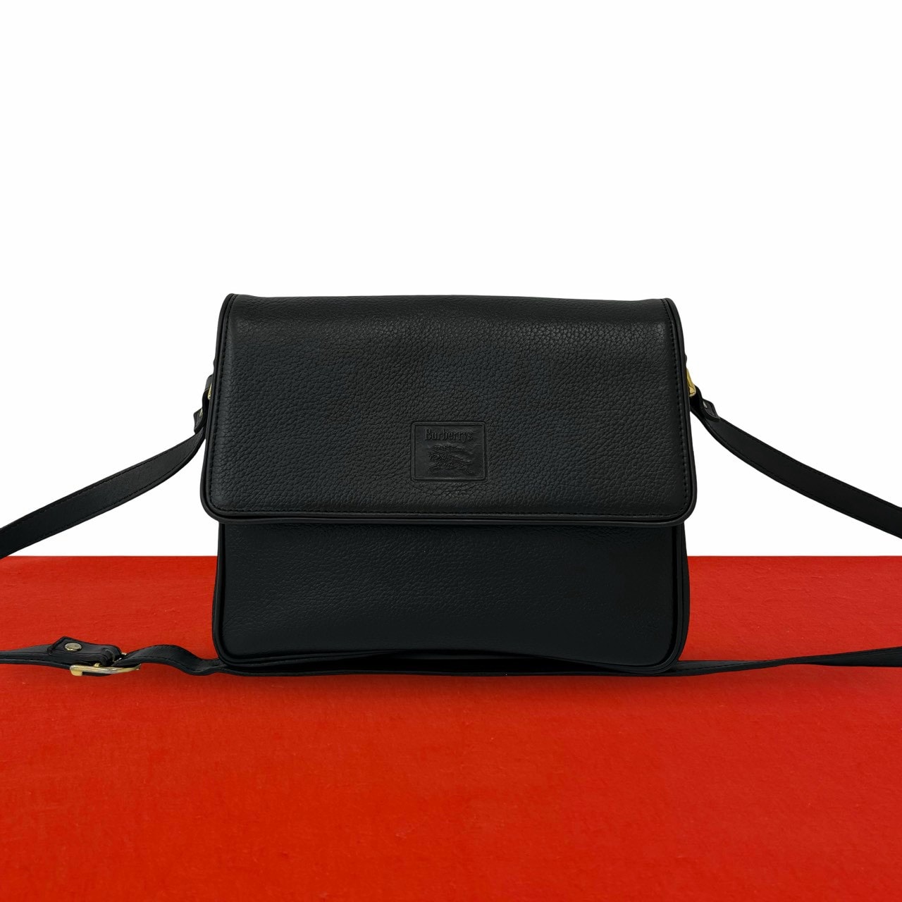 BURBERRY バーバリー シャドーホース ロゴ ノバチェック 柄 レザー ショルダーバッグ ブラック
 43527