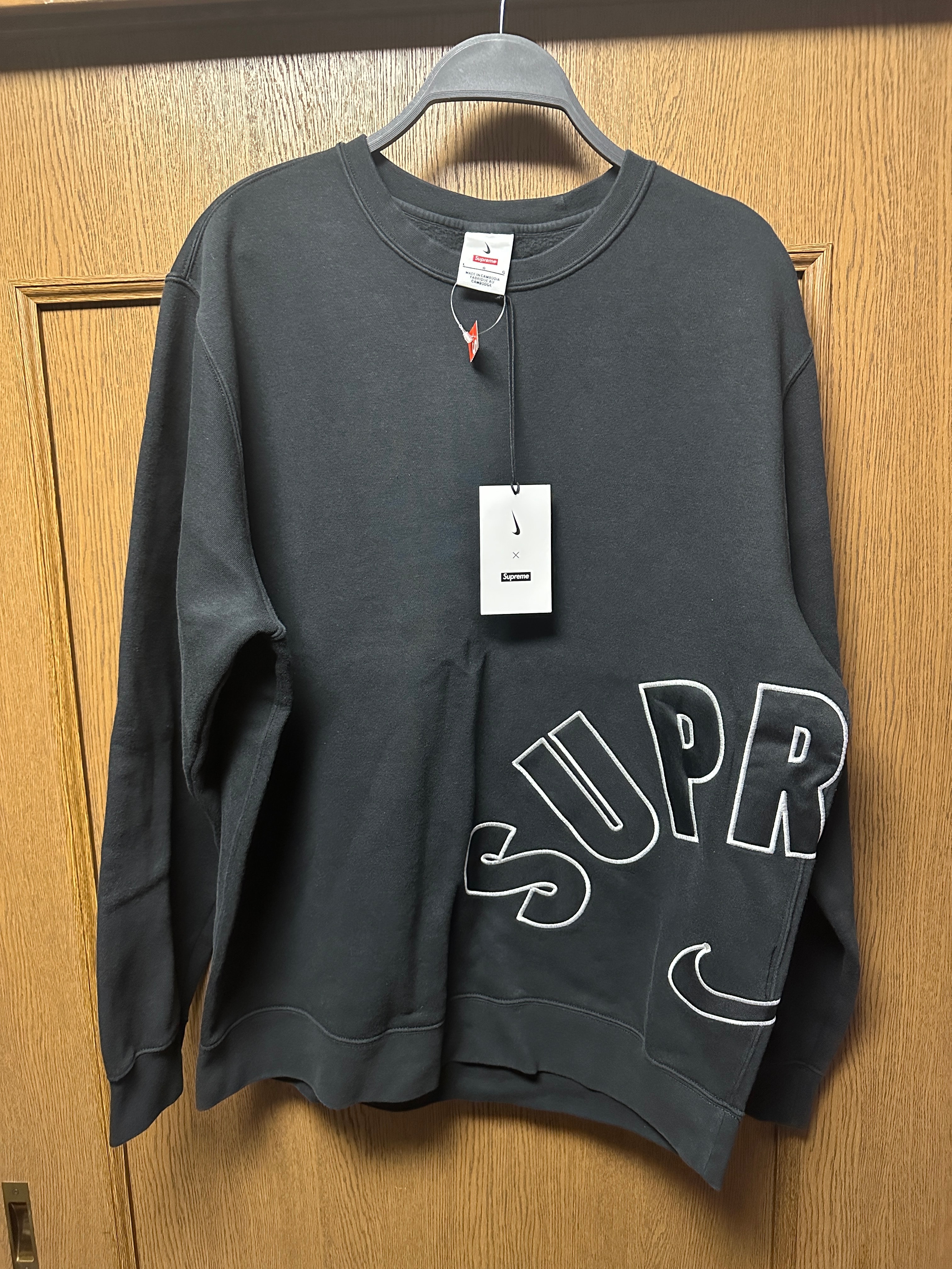 Supreme / Nike Arc Crewneck "Black"