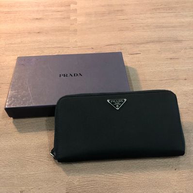 PRADA ラウンドファスナー 長財布