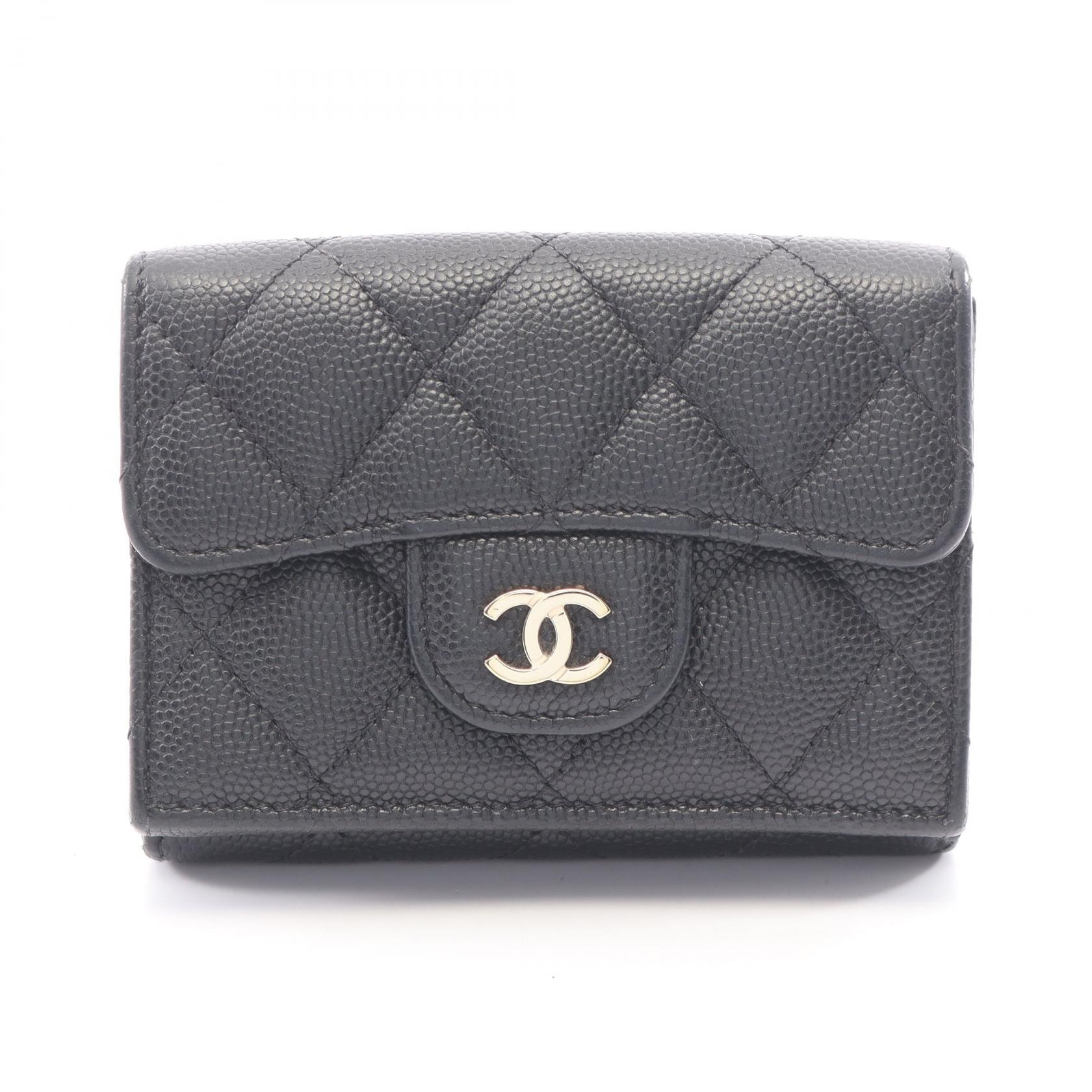 シャネル CHANEL クラシック スモール フラップ ウォレット マトラッセ 三つ折り財布 財布 キャビアスキン(グレインドカーフ) レディース ブラック系 AP0230 【中古】