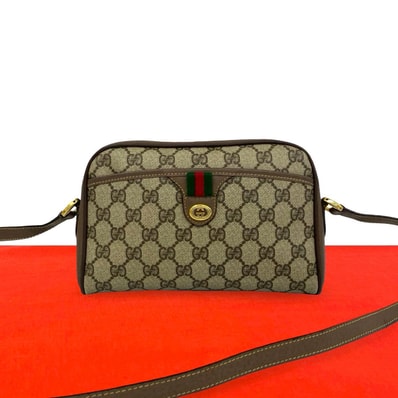 GUCCI グッチ シェリーライン GG ロゴ 金具 PVC レザー ショルダーバッグ ブラウン
61439