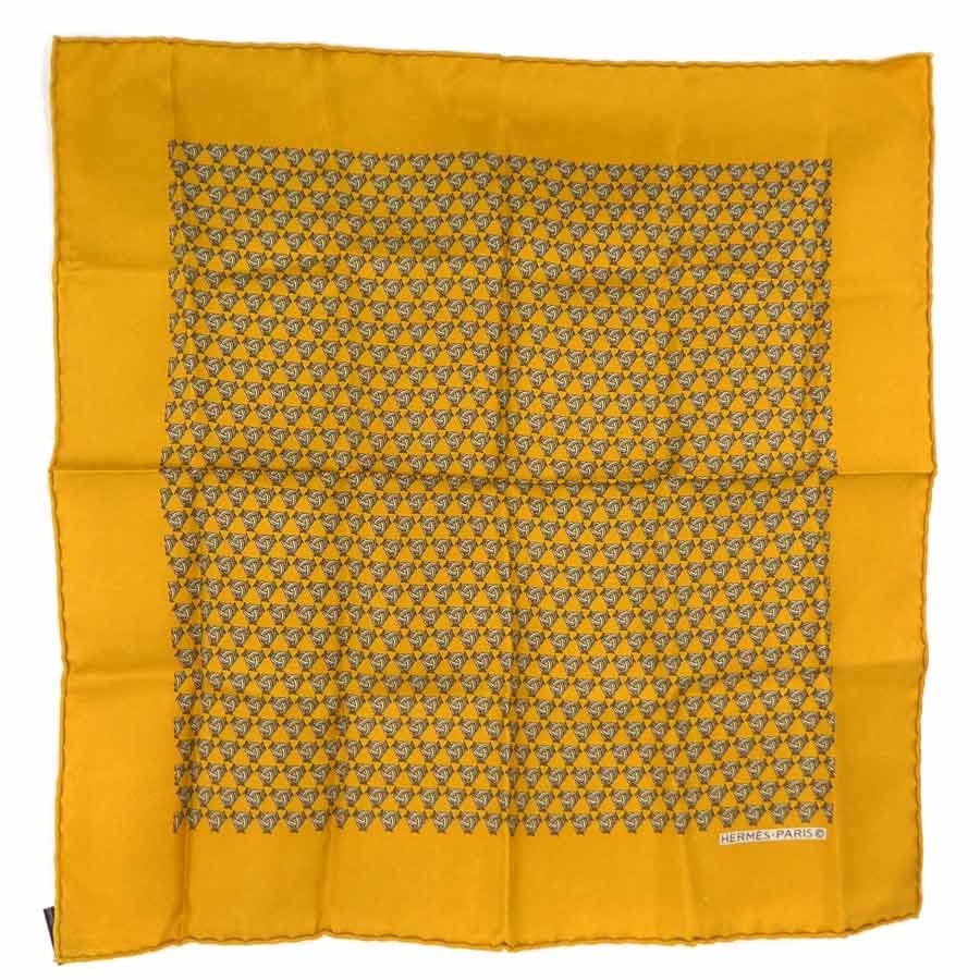 BoTT Houndstooth Hooded Scarf 