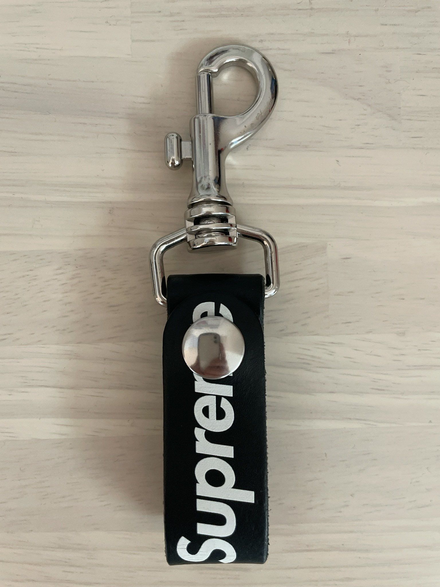 Supreme Leather Key Loop "Black"