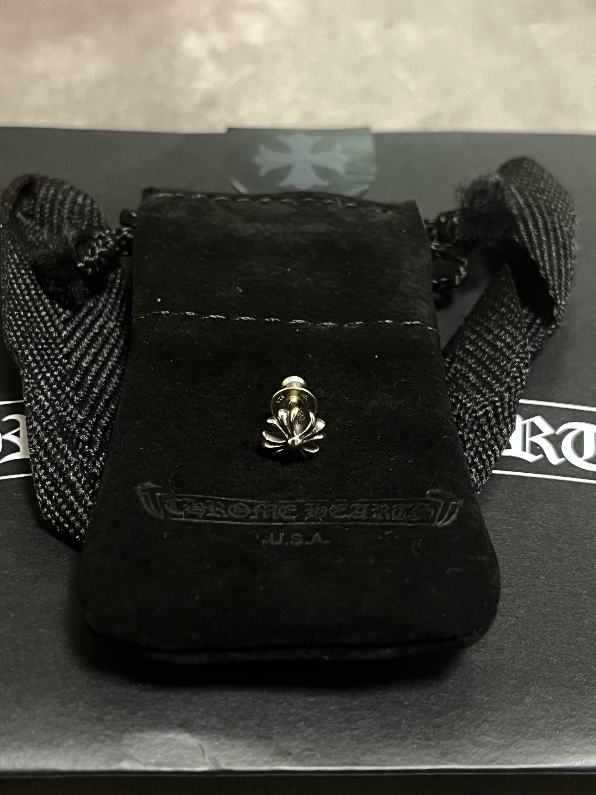 Chrome Hearts #2 CH Plus Earrings "Silver"