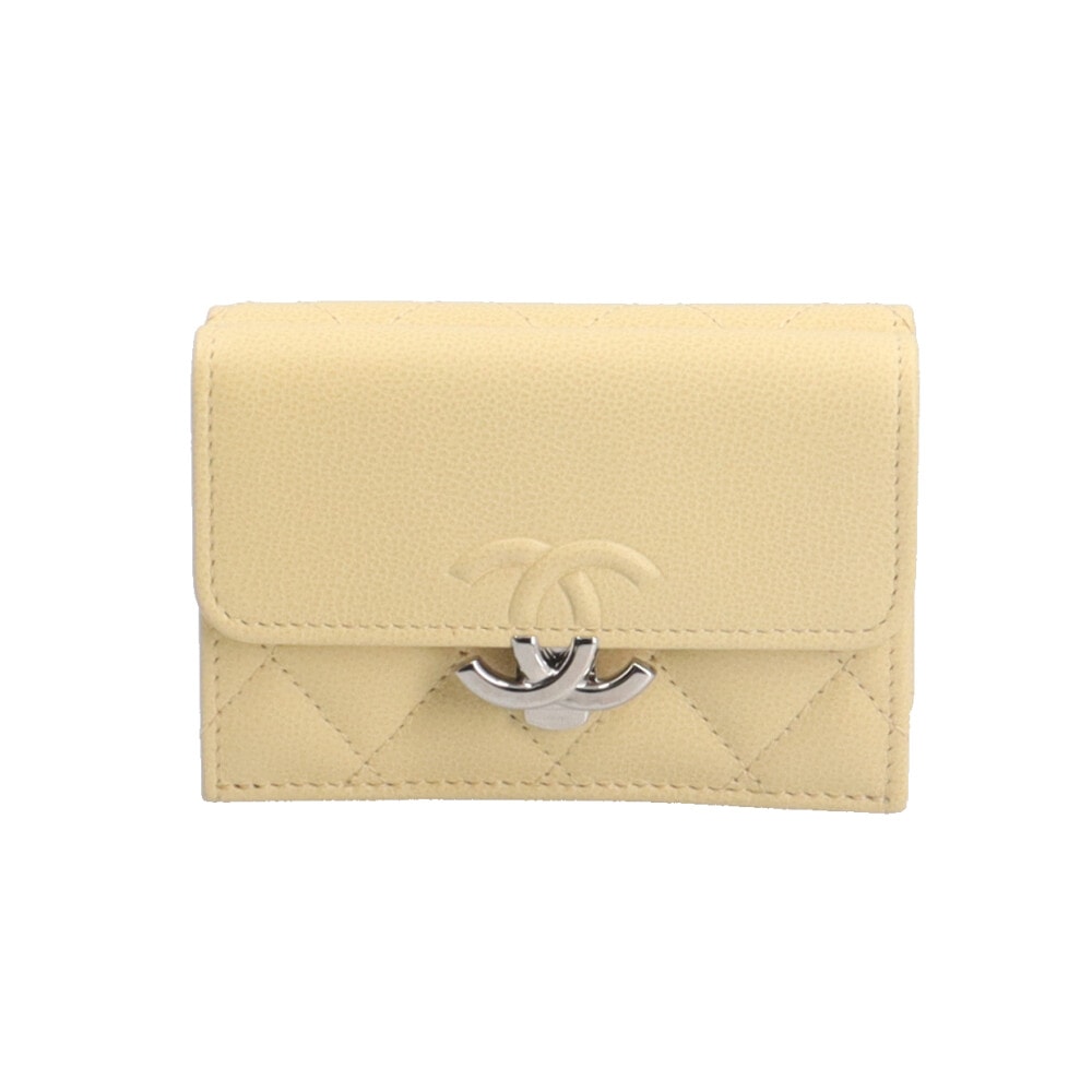 シャネル マトラッセ ハーフココ 三つ折り財布 レザー レディース CHANEL 中古