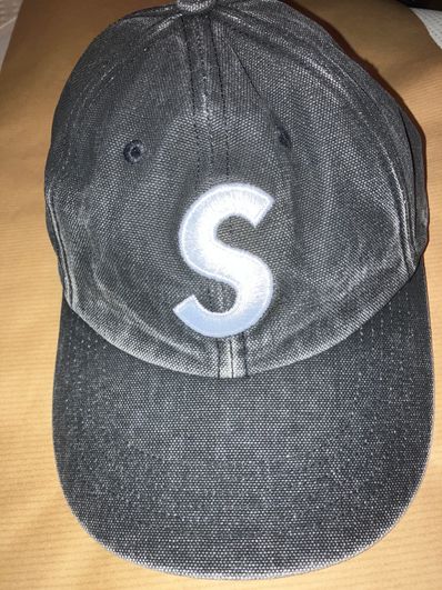 Supreme Pigment Canvas S Logo 6-Panel "Black"