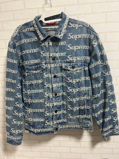 Supreme Frayed Logos Denim Trucker Jacket "Blue"