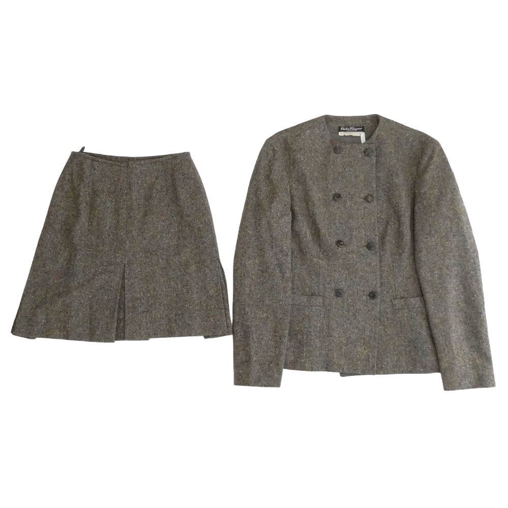 Salvatore Ferragamo サルヴァトーレフェラガモ セットアップ ウール ノーカラー ジャケット ミドル丈スカート セットアップ ブラウン系 40【中古】