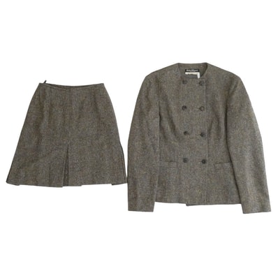 Salvatore Ferragamo サルヴァトーレフェラガモ セットアップ ウール ノーカラー ジャケット ミドル丈スカート セットアップ ブラウン系 40【中古】