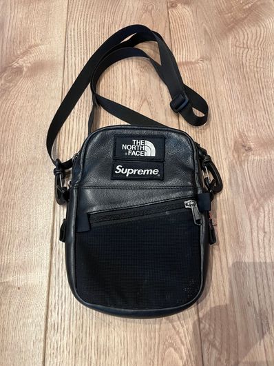 Supreme x The North Face Leather Shoulder Bag "Black"
