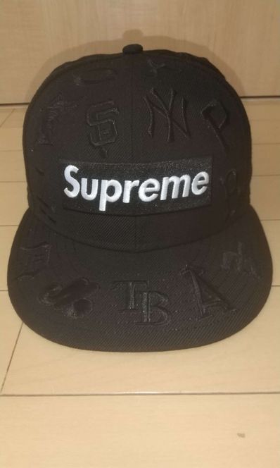 Supreme / MLB New Era® "Black"