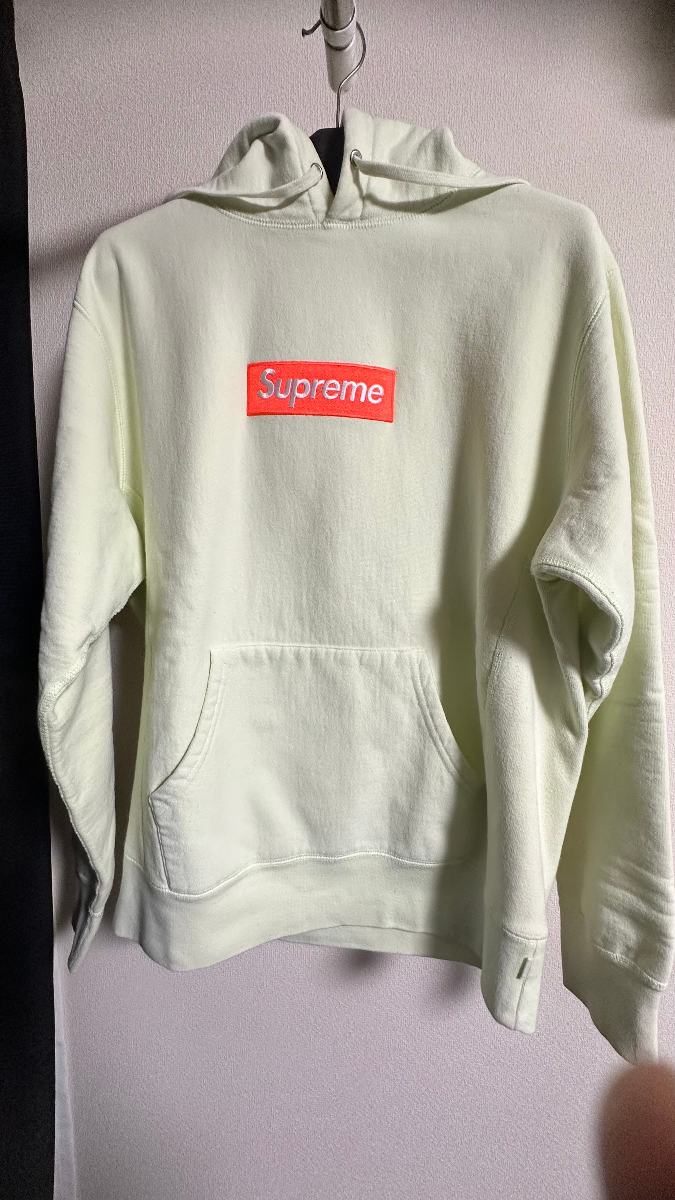 シュプリーム ボックス ロゴ フーデッド スウェットシャツ "ペール ライム" (17FW)
