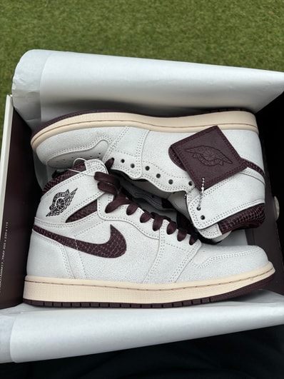 A Ma Maniere × Nike Air Jordan 1 Retro High OG "Sail and Burgundy"