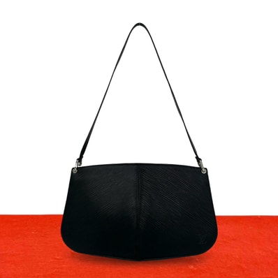 LOUIS VUITTON ルイヴィトン ポシェット・ドゥミリュンヌ エピ レザー ショルダーバッグ ノワール ブラック
27226