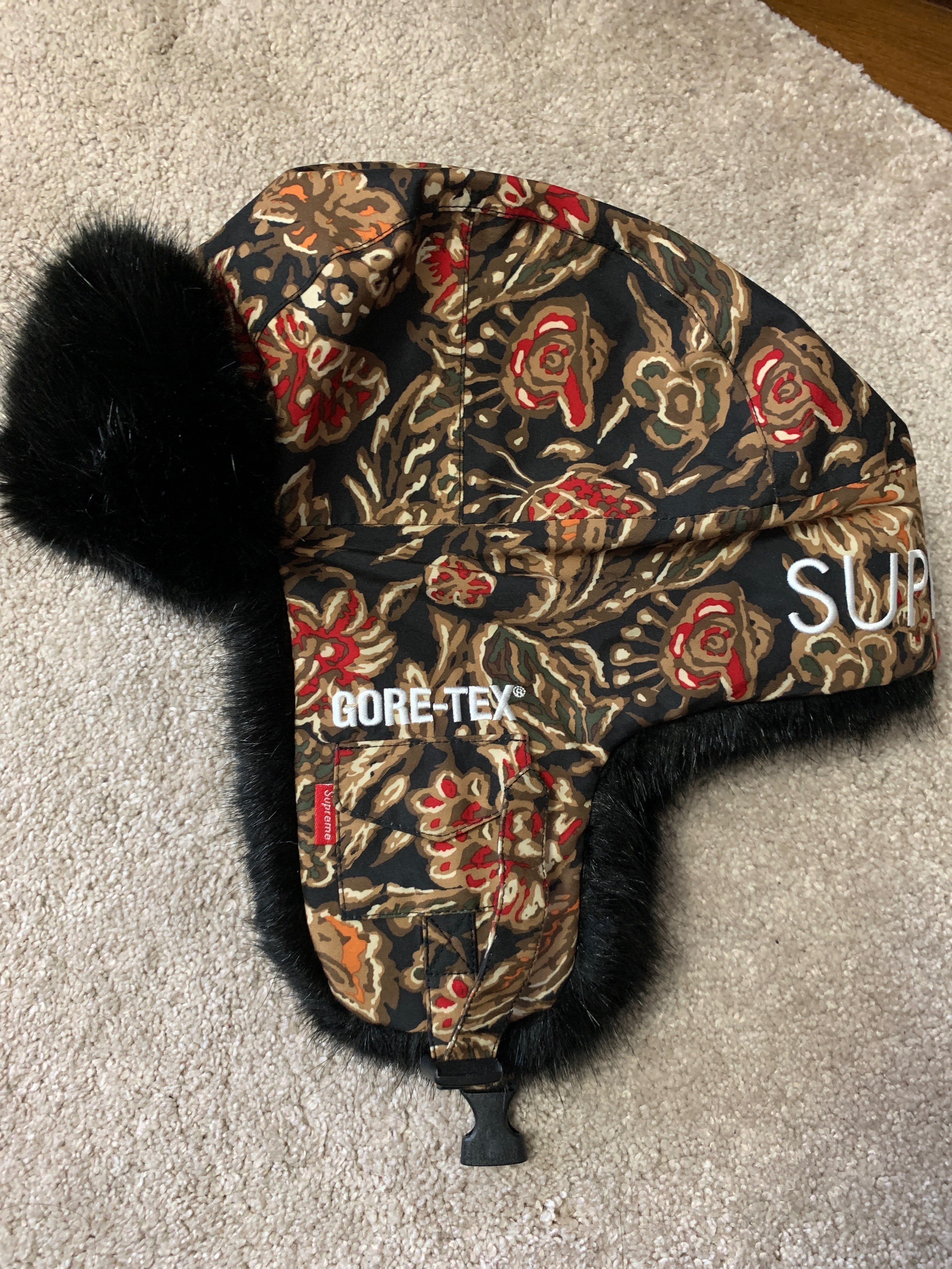 Supreme GORE-TEX Taped Seam Trooper "Flower Print"