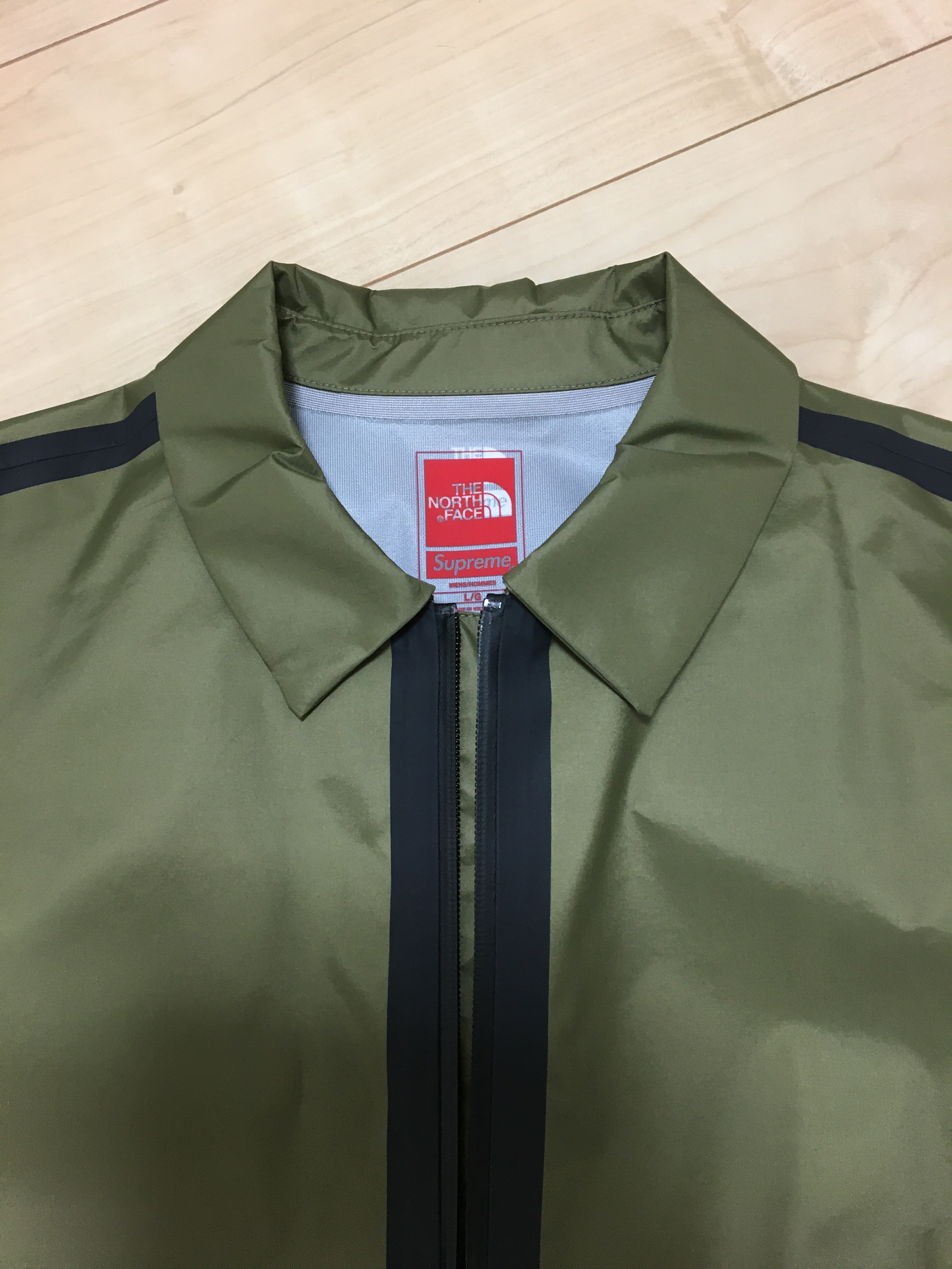 Supreme x The North Face Summit Series Outer Tape Seam Coaches Jacket "Olive"