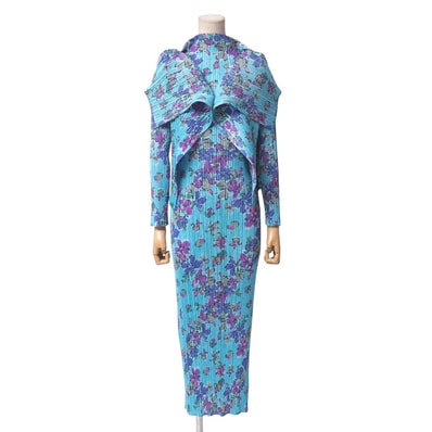 ■美品■PLEATS PLEASE ISSEY MIYAKE プリーツプリーズ イッセイミヤケ アンサンブル サイズ3 プリーツ 花柄 ジャケット ワンピース ブランド古着【中古】20250911/RA6061