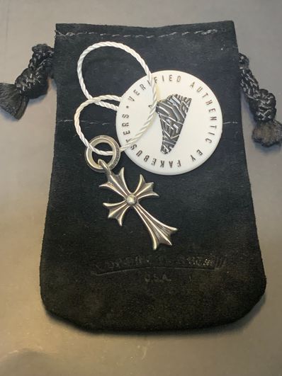 CHROME HEARTS タイニー CHクロス チャーム シルバー