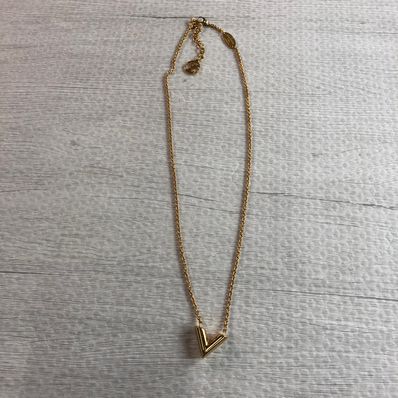 Louis Vuitton Essential V Necklace "Gold"