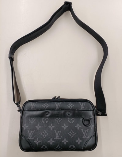 Louis Vuitton Alpha Messenger Monogram Eclipse