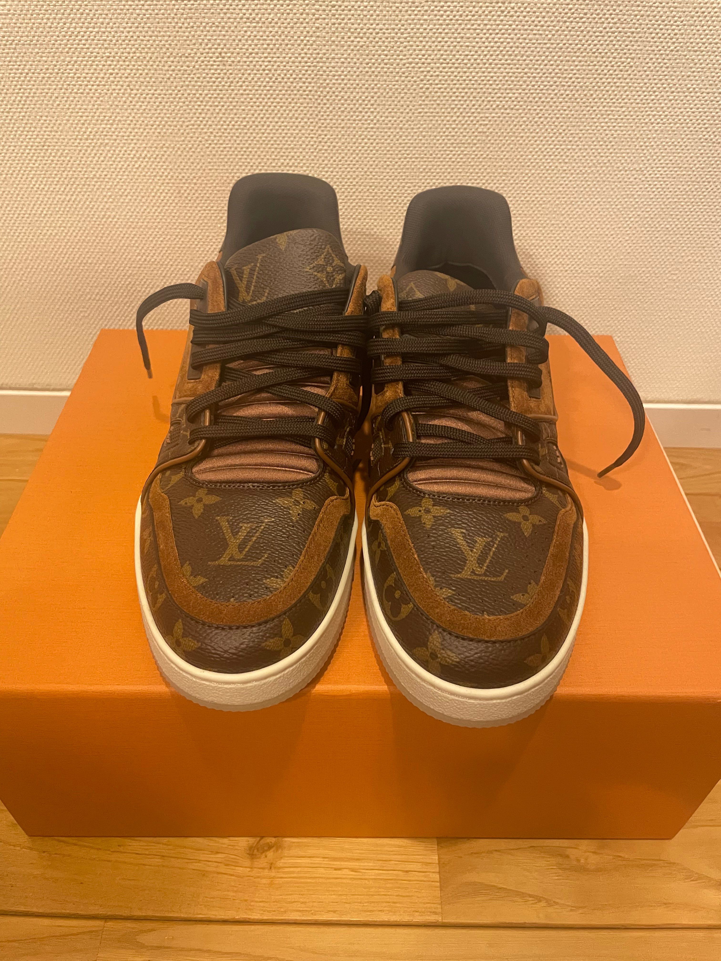 LVトレイナー・ライン スニーカー 1A5UR3(27cm)