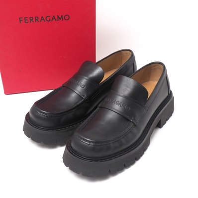 ■美品■Salvatore Ferragamo サルヴァトーレフェラガモ FERGAL ファルガル ローファー サイズ9EEE チャンキーソール 厚底 ロゴ レザー 靴 ブランド古着【中古】20250828/RA5947