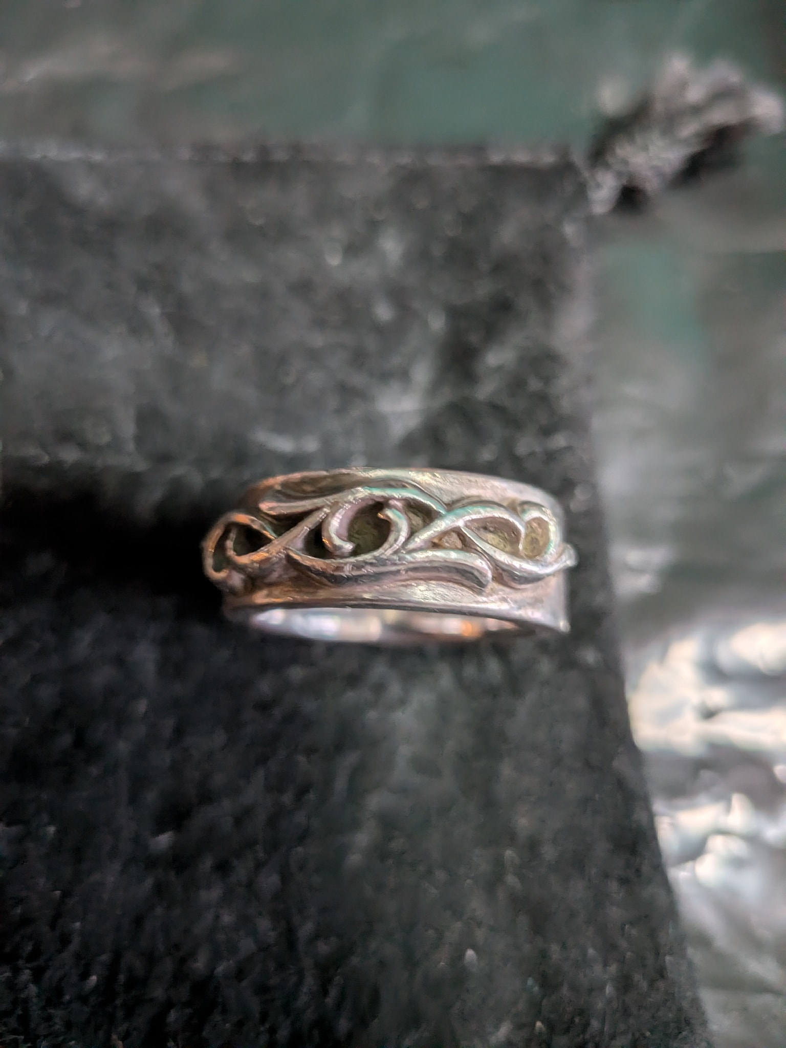 Chrome Hearts Double Vine Narrow Band Ring "Silver"