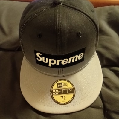 Supreme Gradient Box Logo New Era "Black"