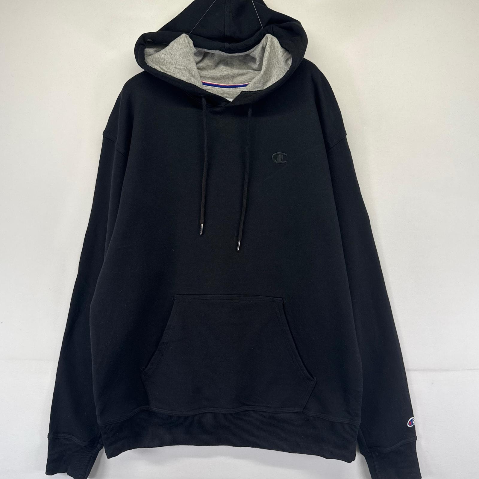 古着 チャンピオン Champion パーカー プルオーバー ワンポイントロゴ フード スウェット L  ブラック系 メンズ