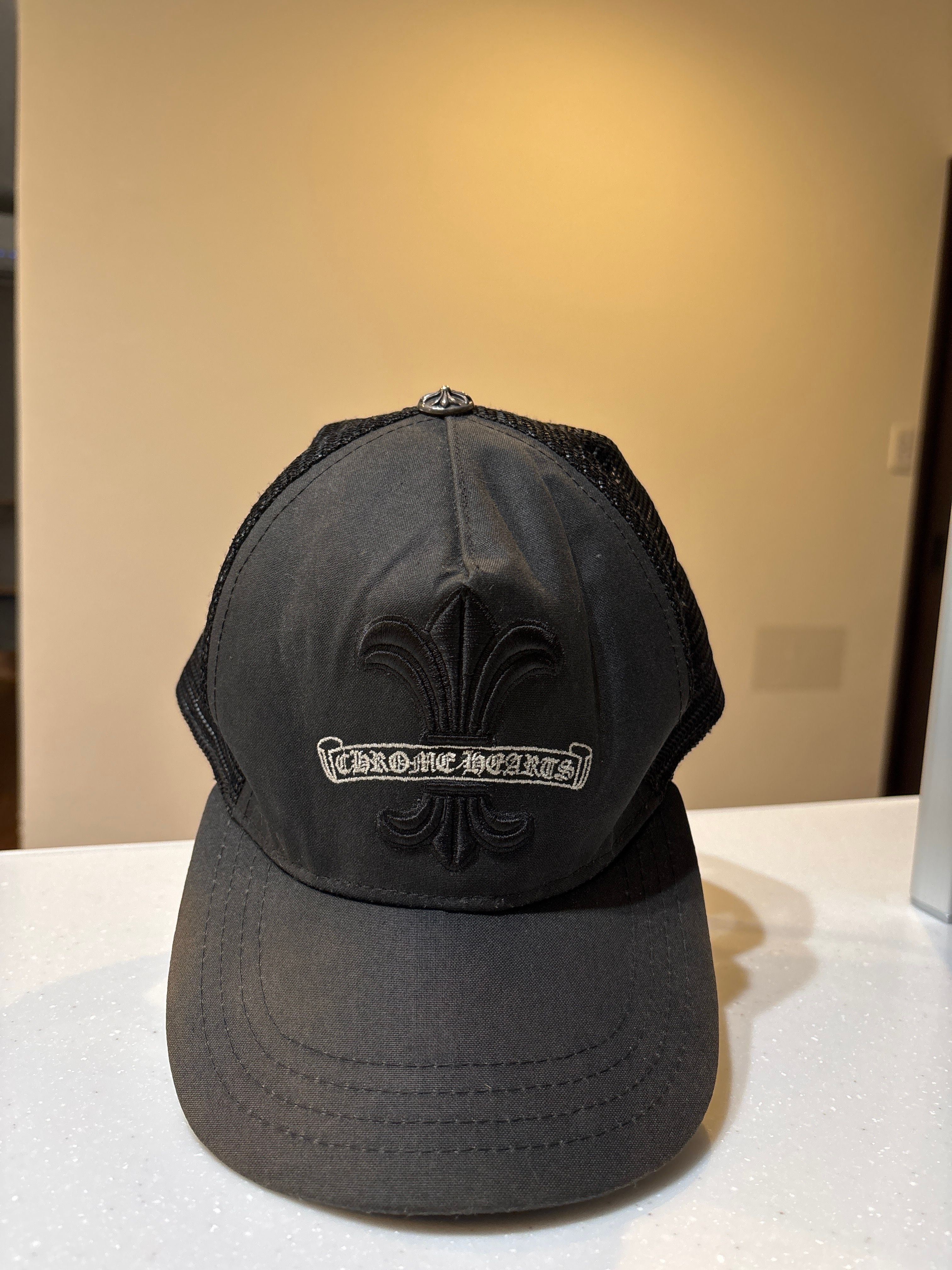 Chrome Hearts BS Flare Scroll Label Cap "Black"