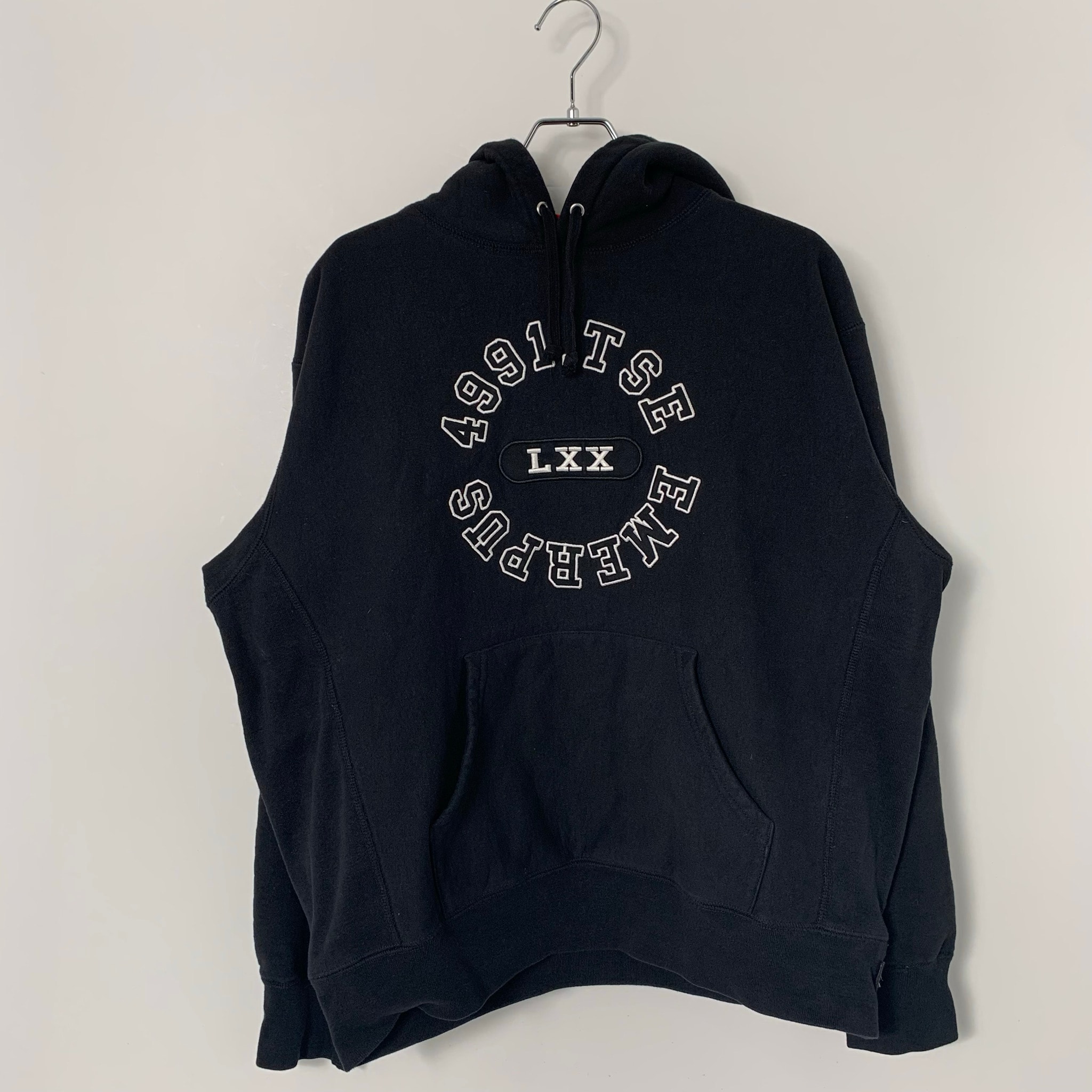 Supreme Reverse Hooded Sweatshirt "Black"