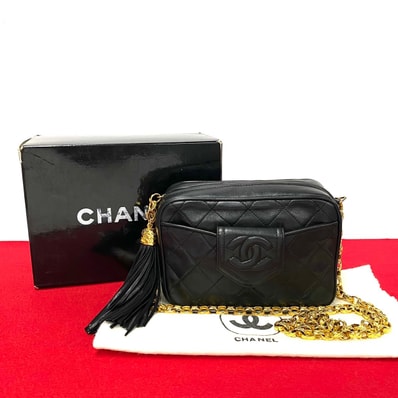 CHANEL シャネル マトラッセ ラムスキン ショルダーバッグ ブラック
45839