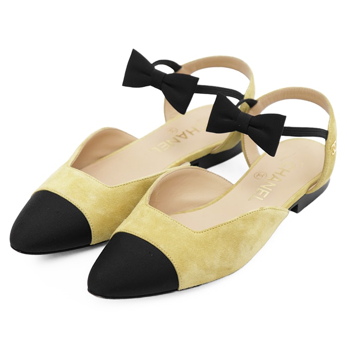 【美品】CHANEL シャネル フラットシューズ 36C レディース G36361 MARY JANES グログランリボンストラップ COCOマーク ゴールドチャーム ヌバックレザー レザーソール シューズ 靴 袋付属 ベージュ系 ブラック イタリア製