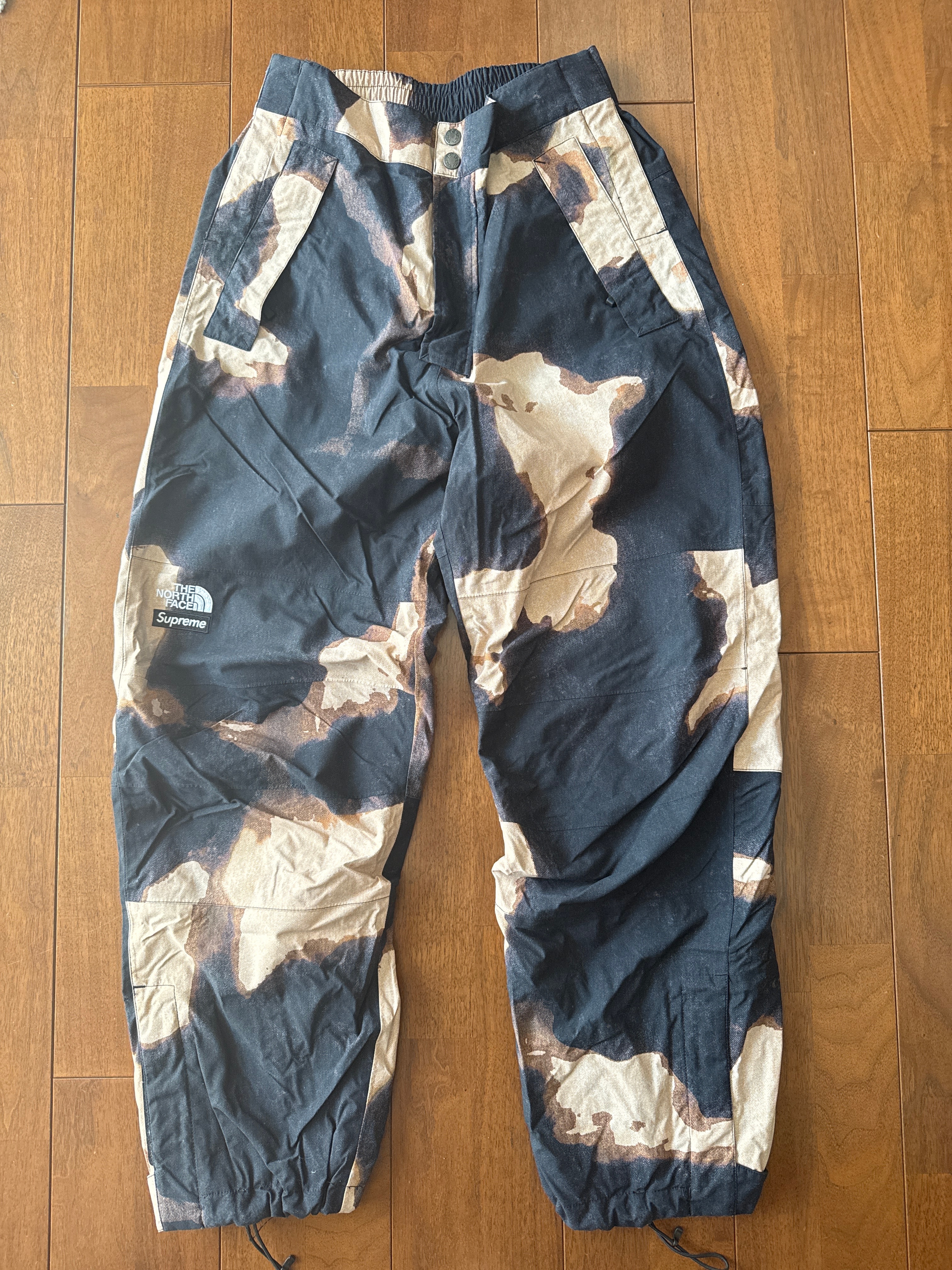 Supreme x The North Face Bleached Denim Print Mountain Pant "Black"