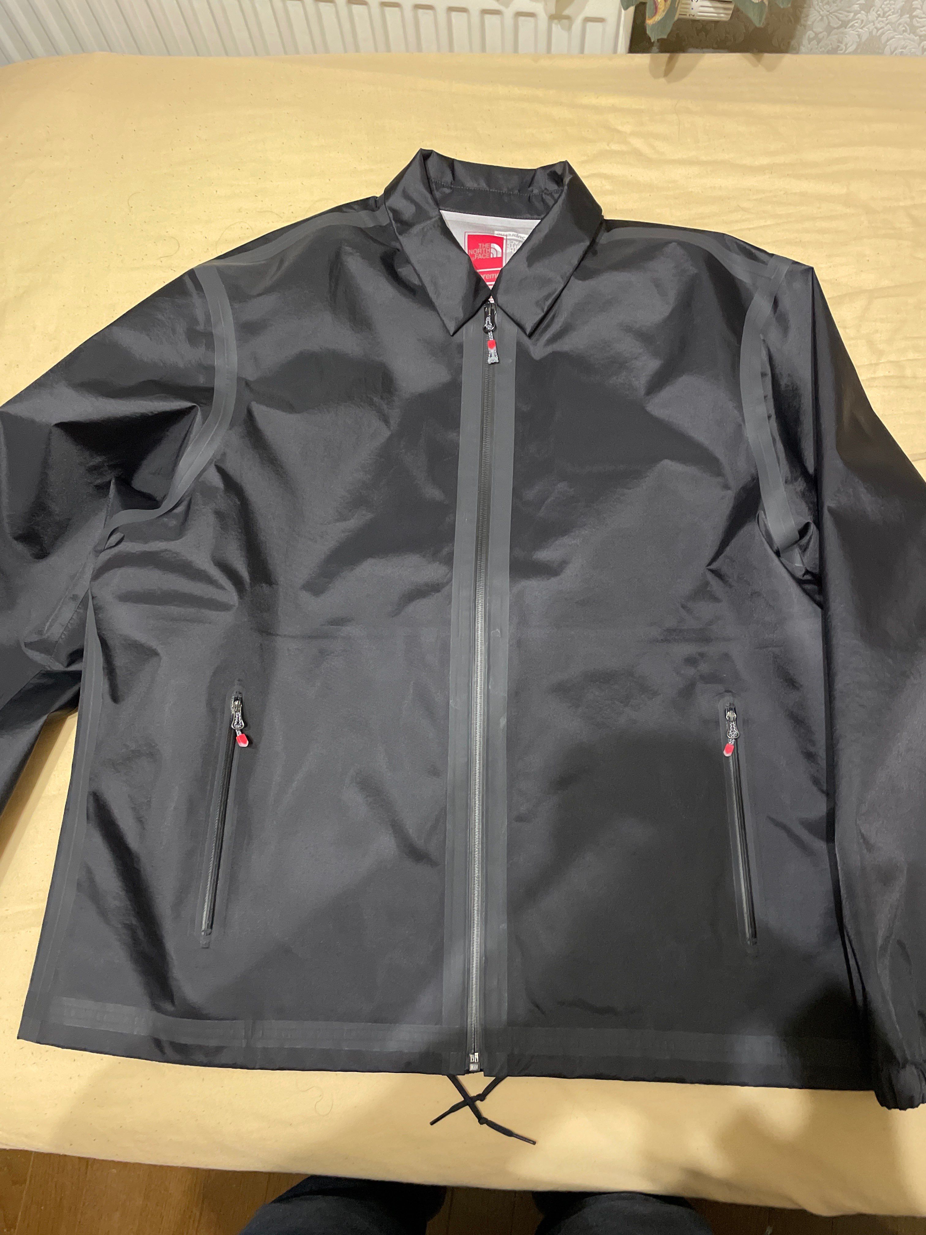 Supreme x The North Face Summit Series Outer Tape Seam Coaches Jacket "Black"