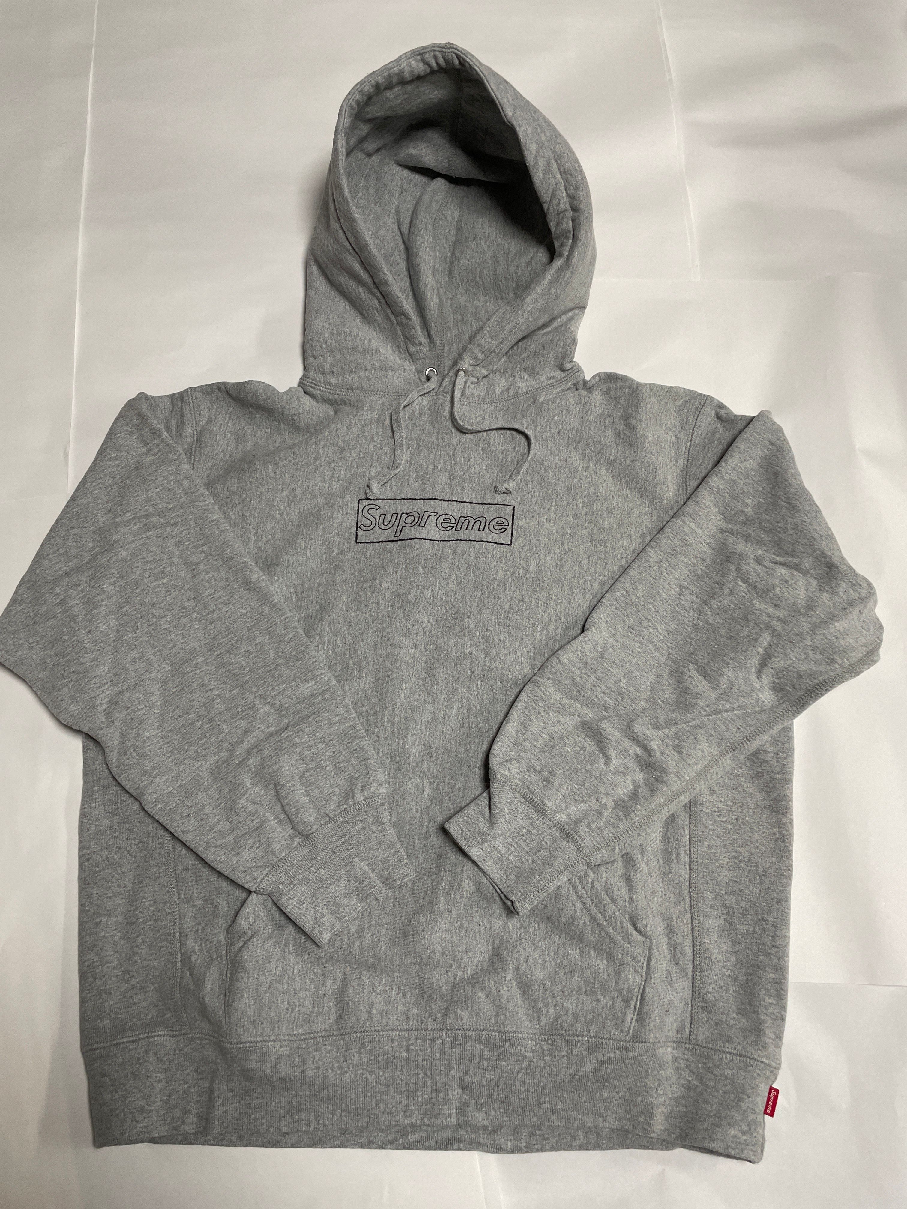 Supreme KAWS Chalk Logo Hooded Sweatshirt "Grey"(2021)