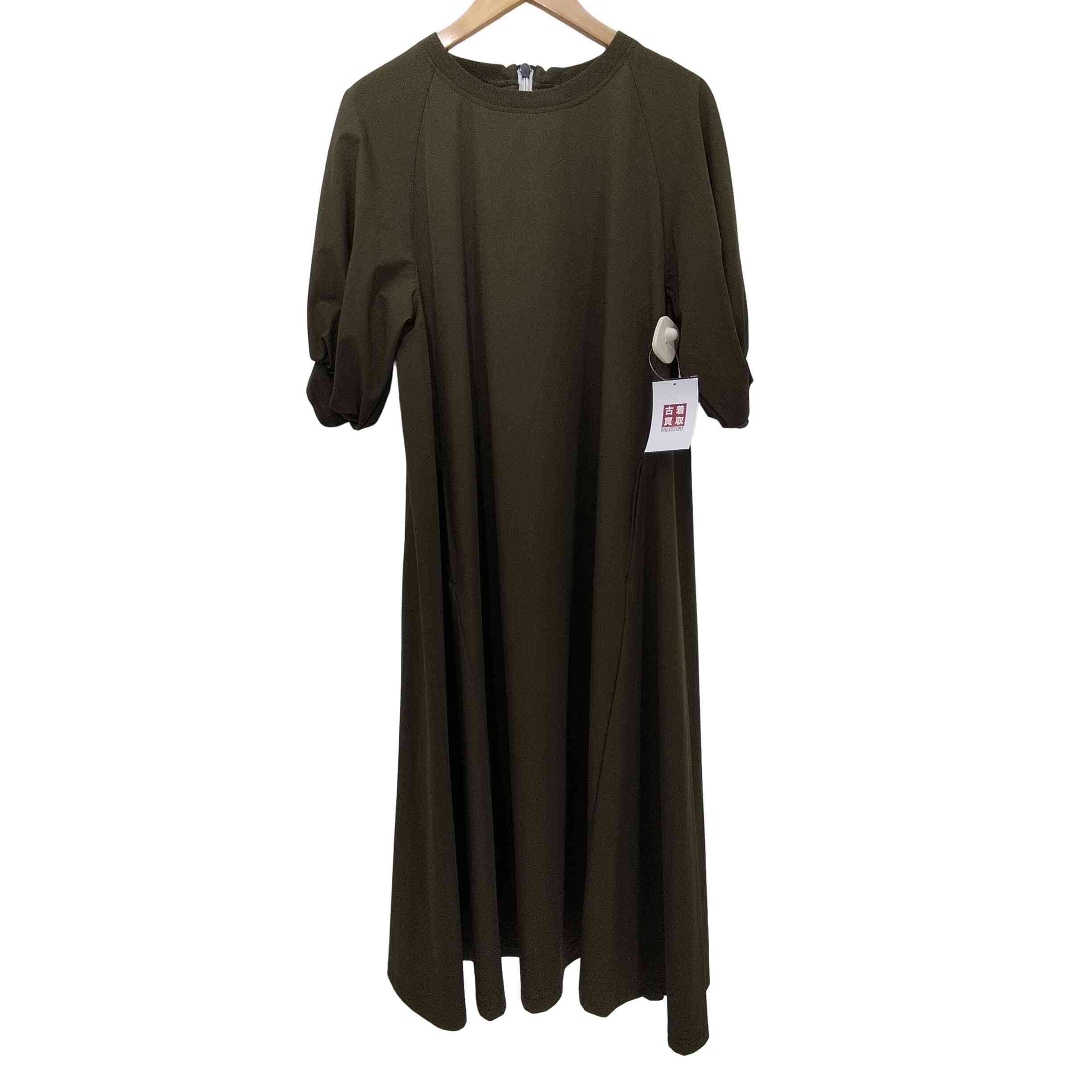 THEREDTHREAD S Oval Pleats Dress 