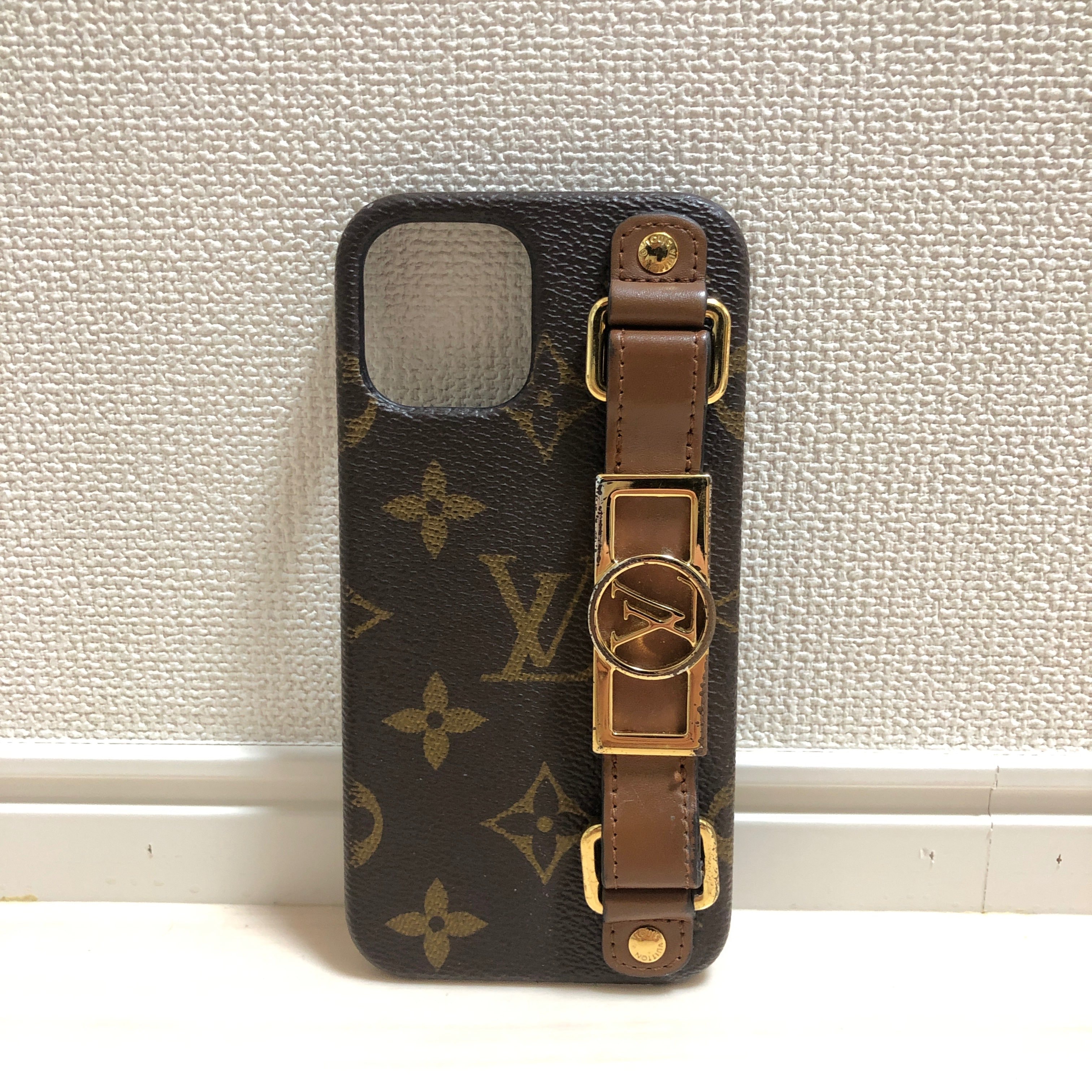 Louis Vuitton Bumper Dauphine iPhone 12 / 12 Pro Monogram Canvas