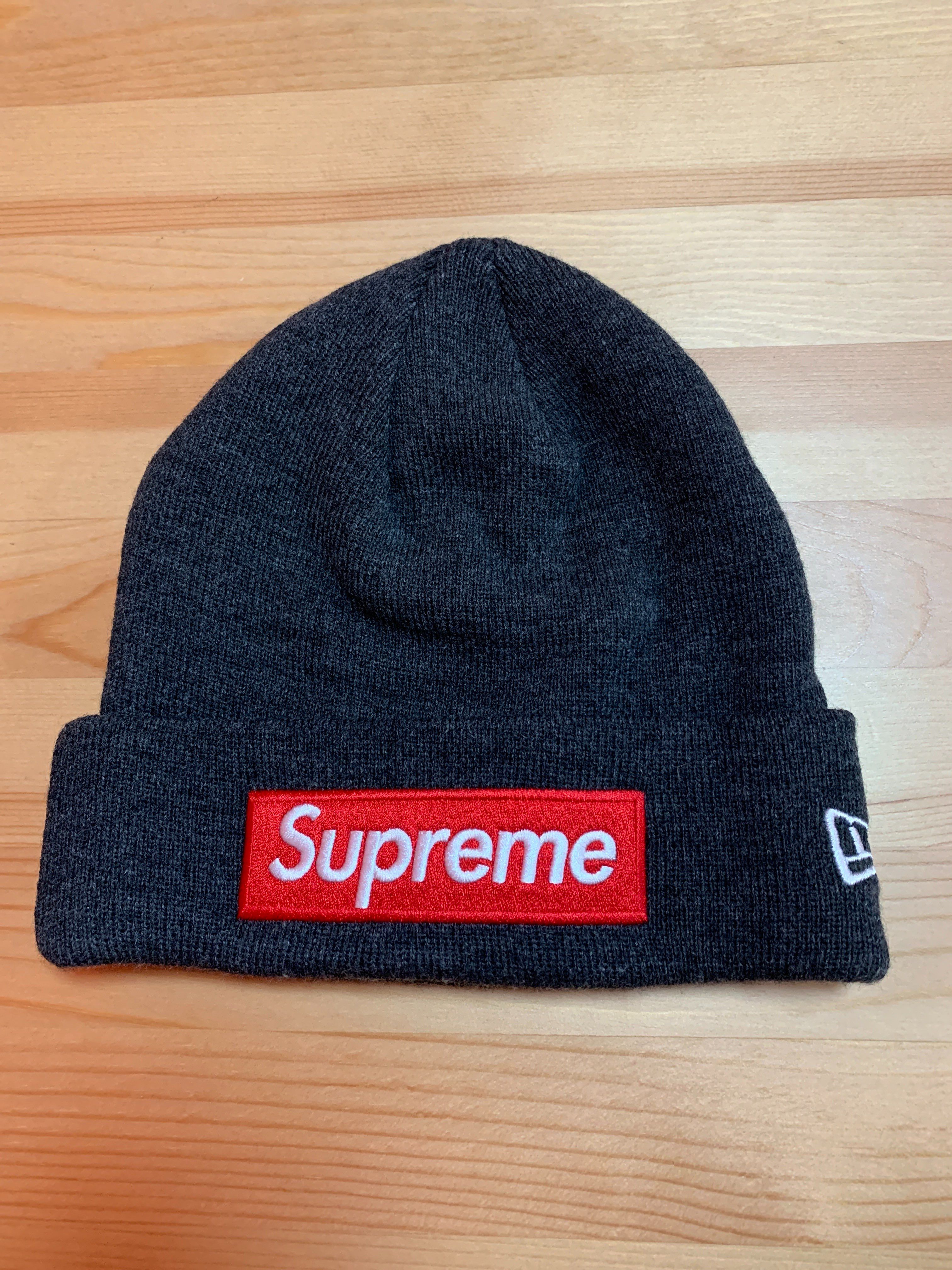 Supreme New Era® Box Logo Beanie "Charcoal" (21FW)