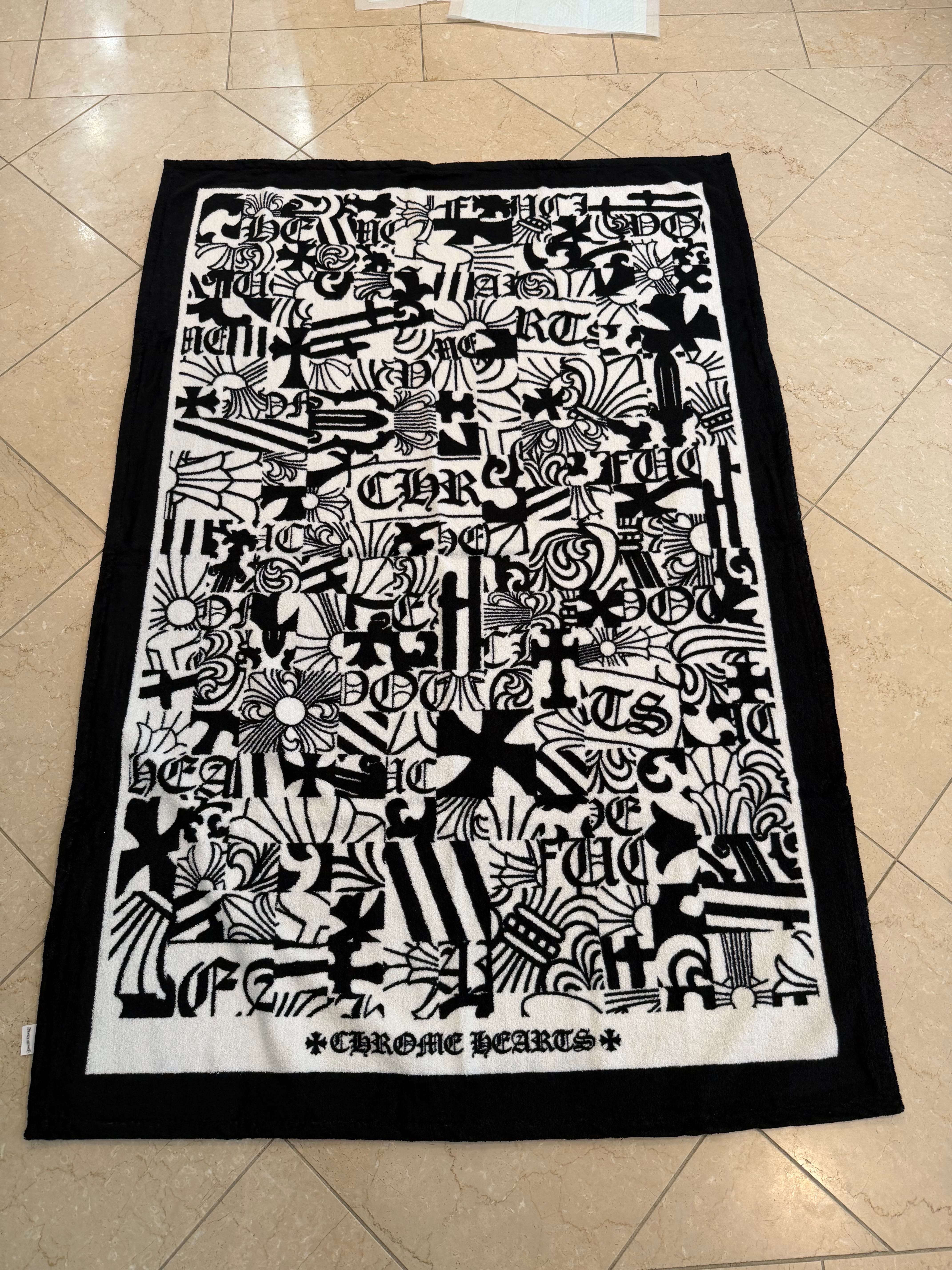 A+ (新品・未使用(ワケあり))】クロムハーツ 大判 ビーチタオル