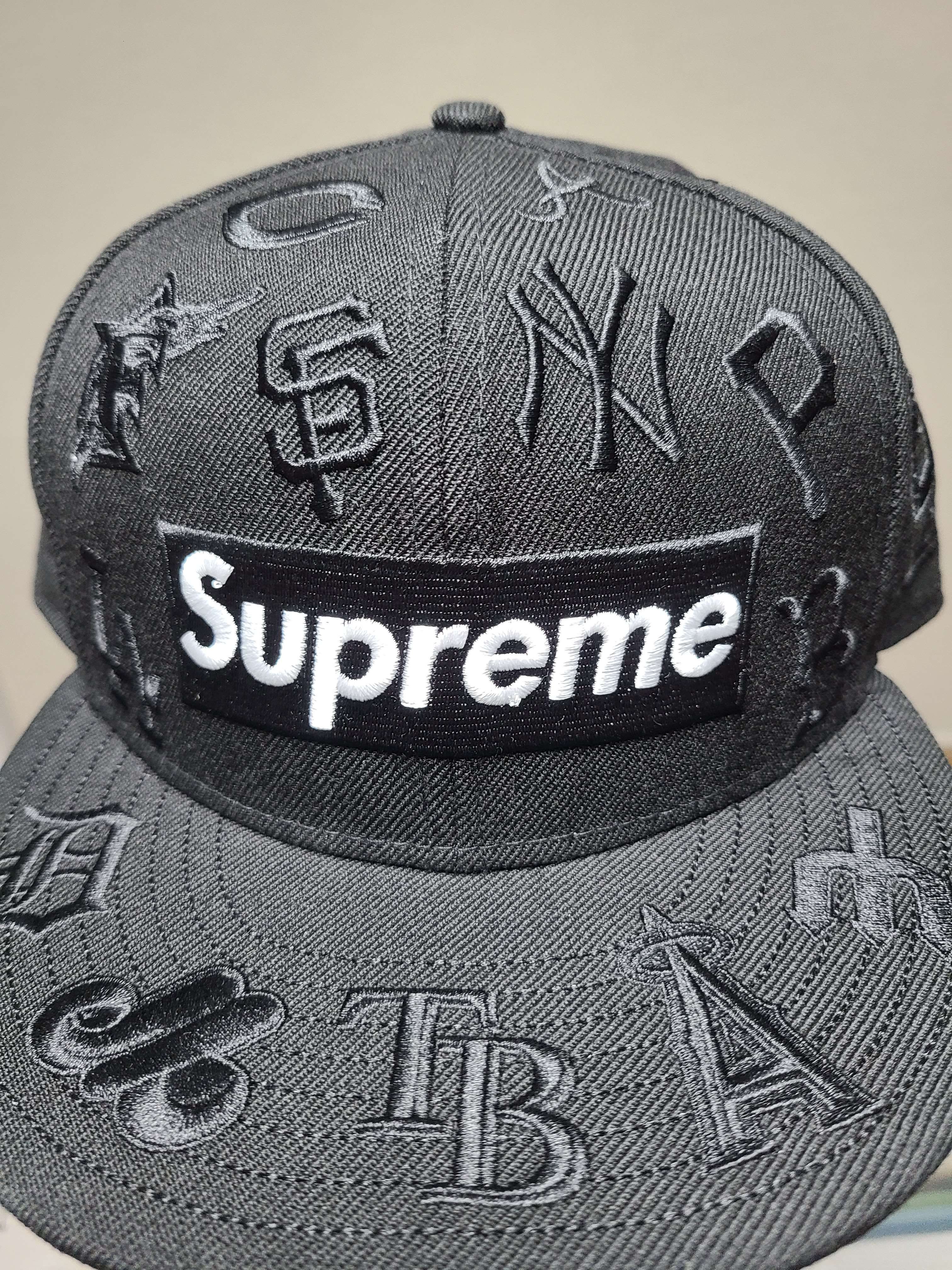 Supreme / MLB New Era® "Black"