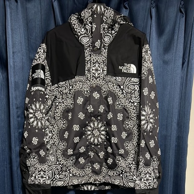 Supreme The North Face Bandana Mountain Parka "Black"