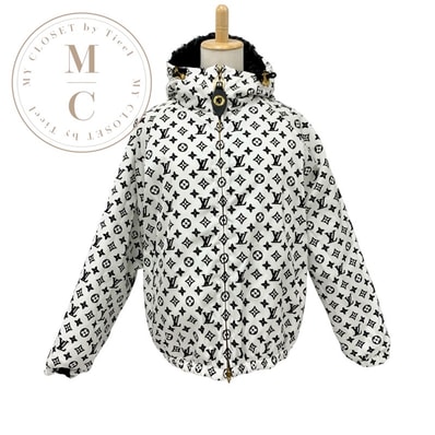 ルイヴィトン LOUIS VUITTON アウター ブラック ホワイト ゴールド モノグラム ダウン リバーシブル
