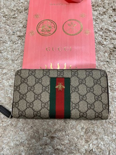GUCCI Web Wallet In GG Supreme Fabric