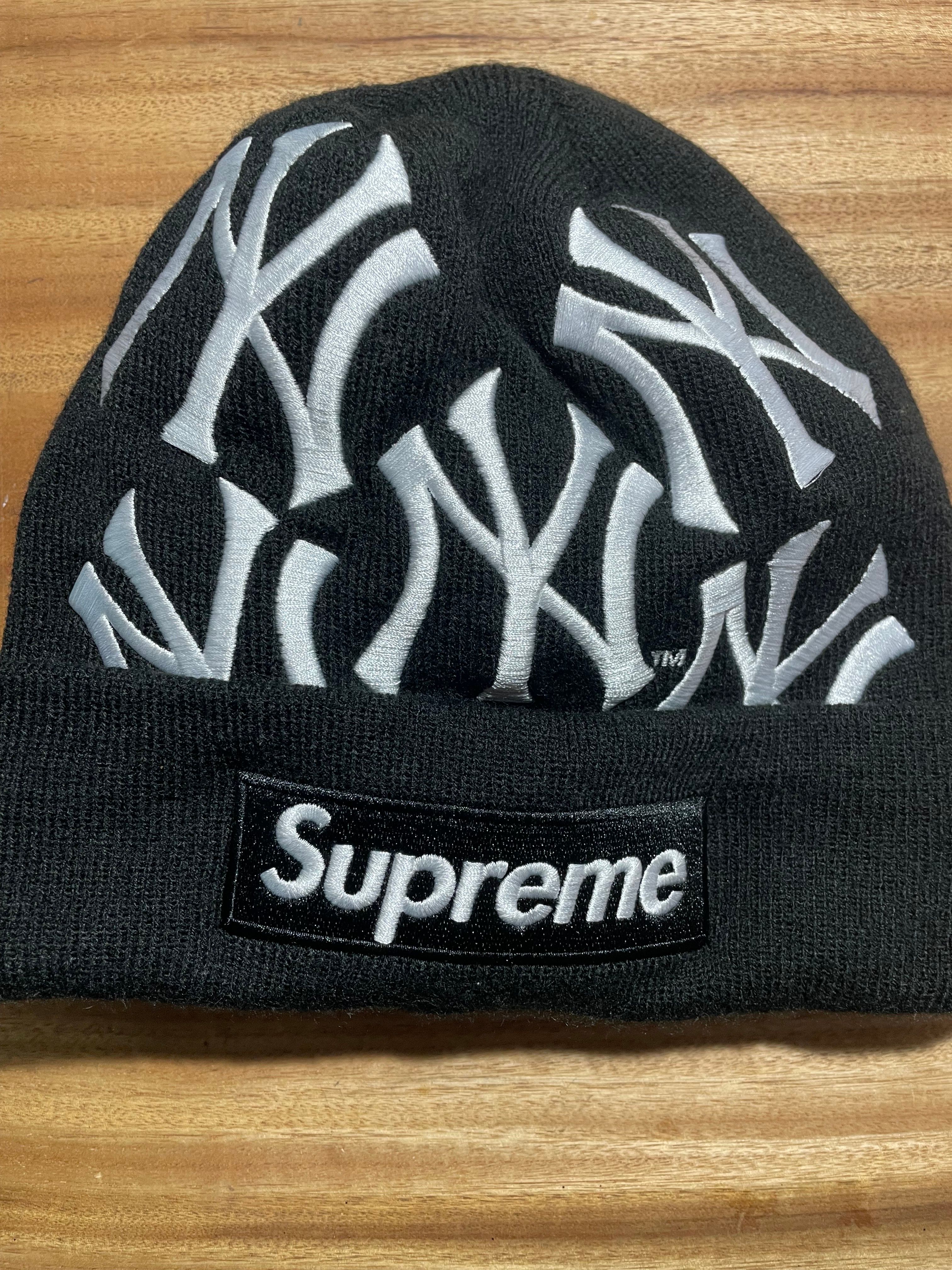 Supreme / New York Yankees / New Era Box Logo Beanie "Black"