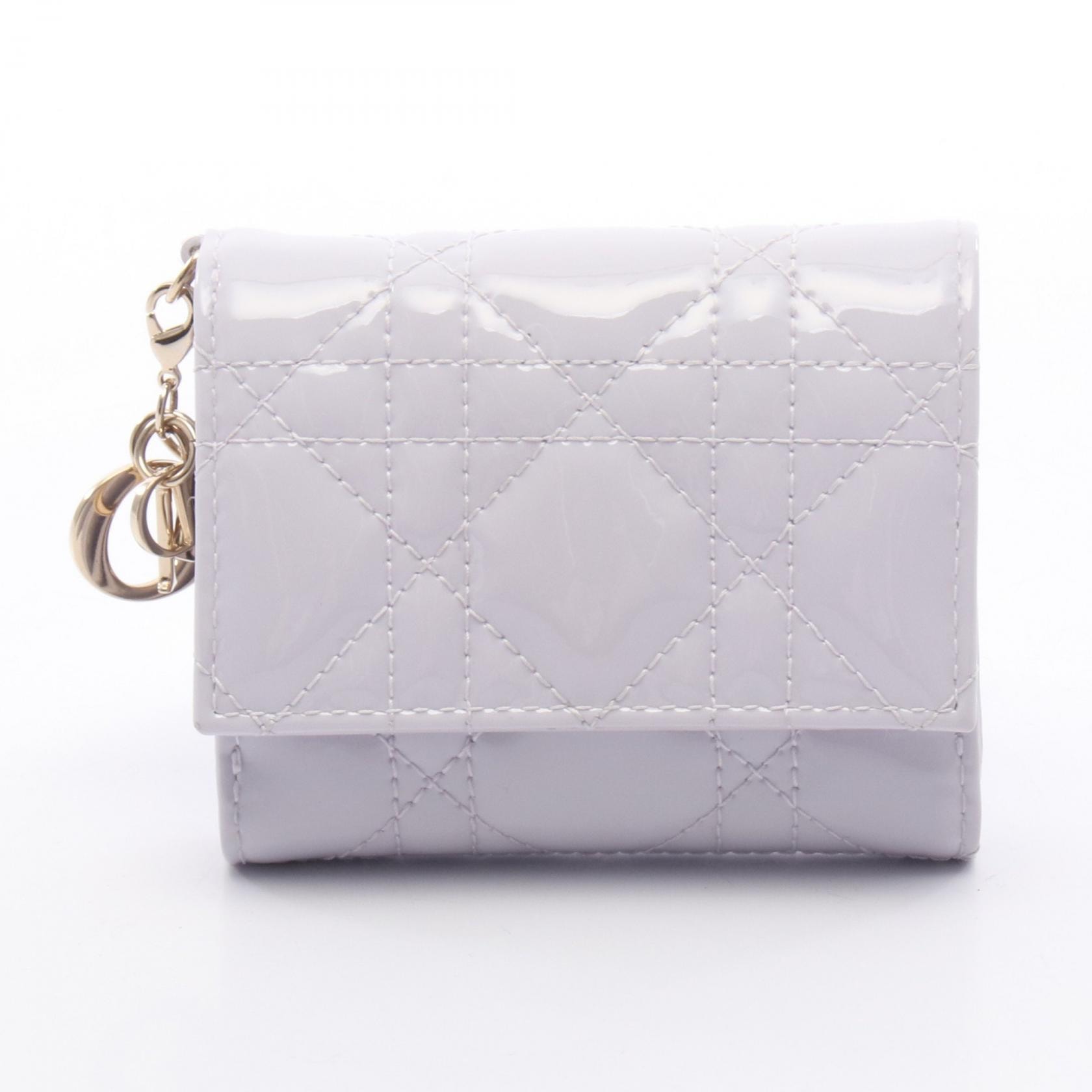 ディオール Dior LADY DIOR ロータスウォレット 三つ折り財布 財布 パテントレザー レディース パープル系 S0181OVRB 【中古】