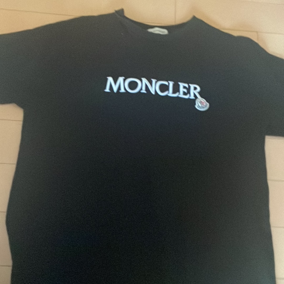 モンクレールtシャツ