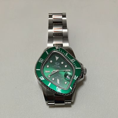 LAARVEE "Silver/Green" LAARVEE PEA001