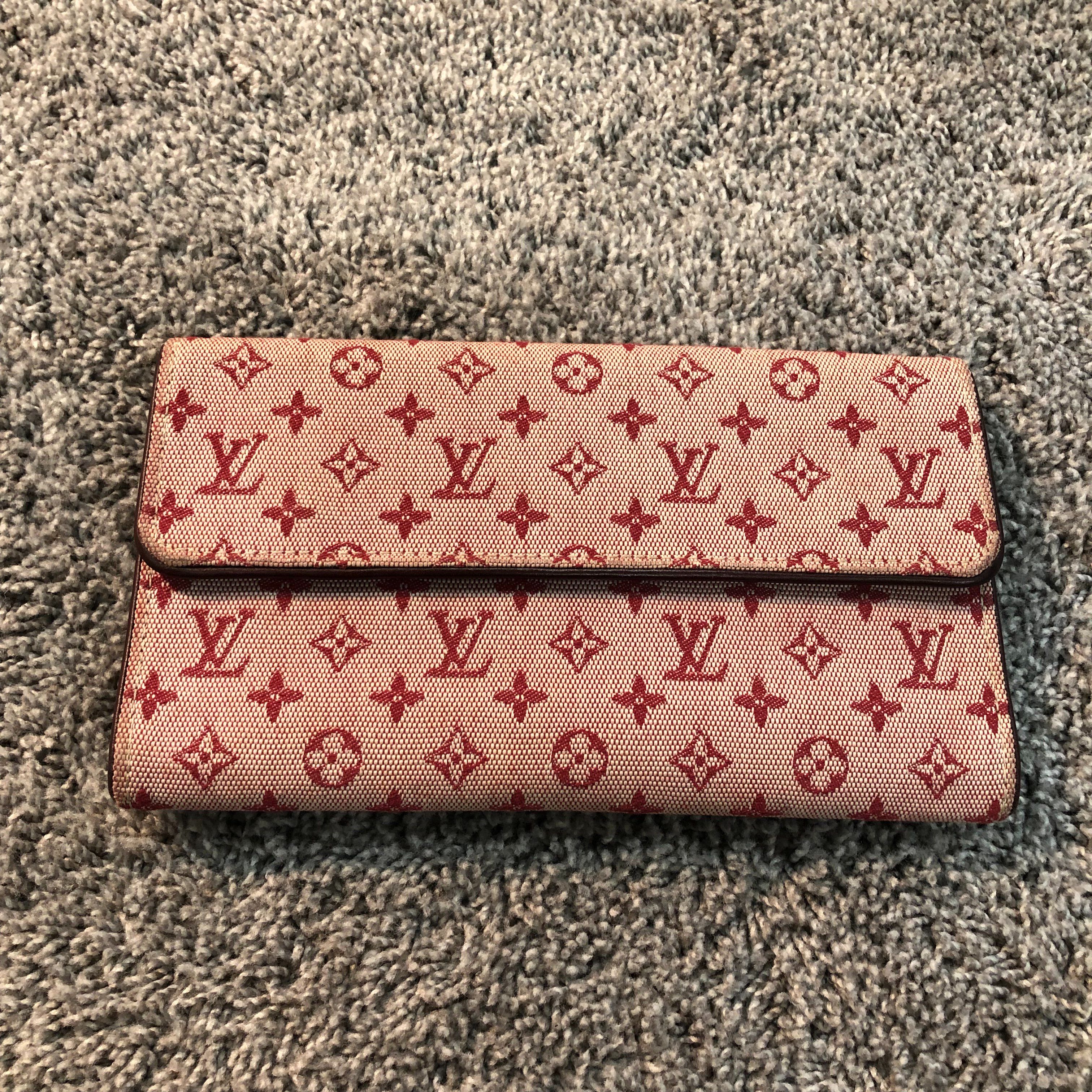 Louis Vuitton Porte Tresor International Monogram Mini "Cerise"
